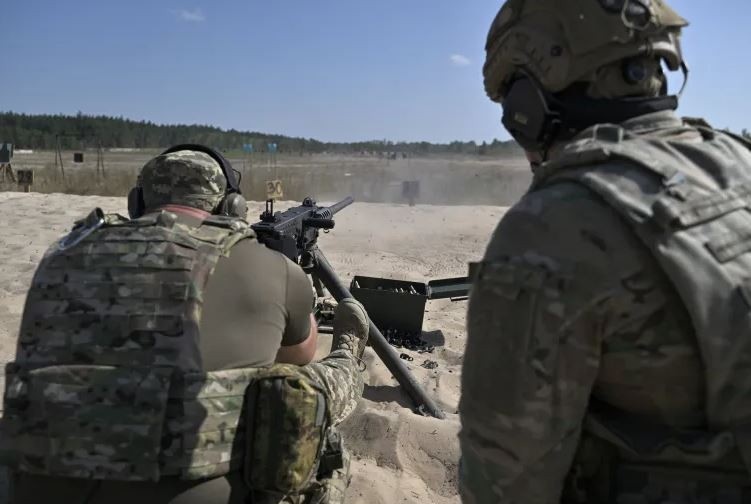 अमेरिकाले अब युक्रेनलाई हतियार नदिने